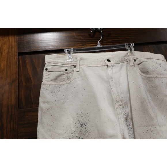 Levi Shorts Mens 40 White Distressed Paint Splatter - Picture 5 of 16